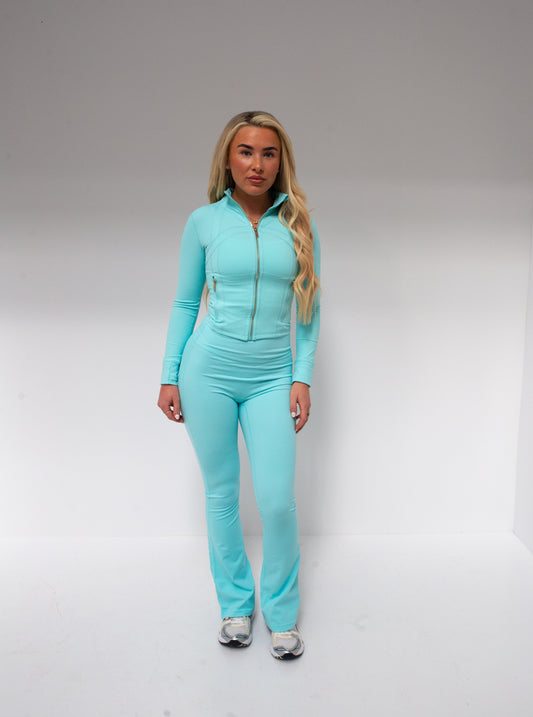 Aqua blue Lulu flare & gold zip set 🩵