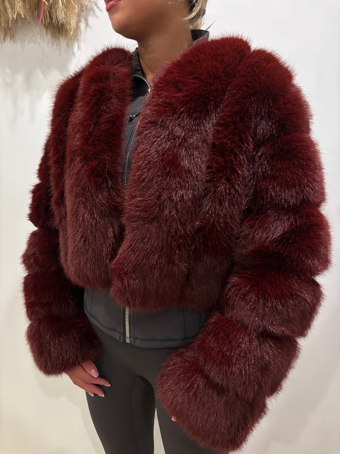 Burgandy deluxe fur coat ♥️