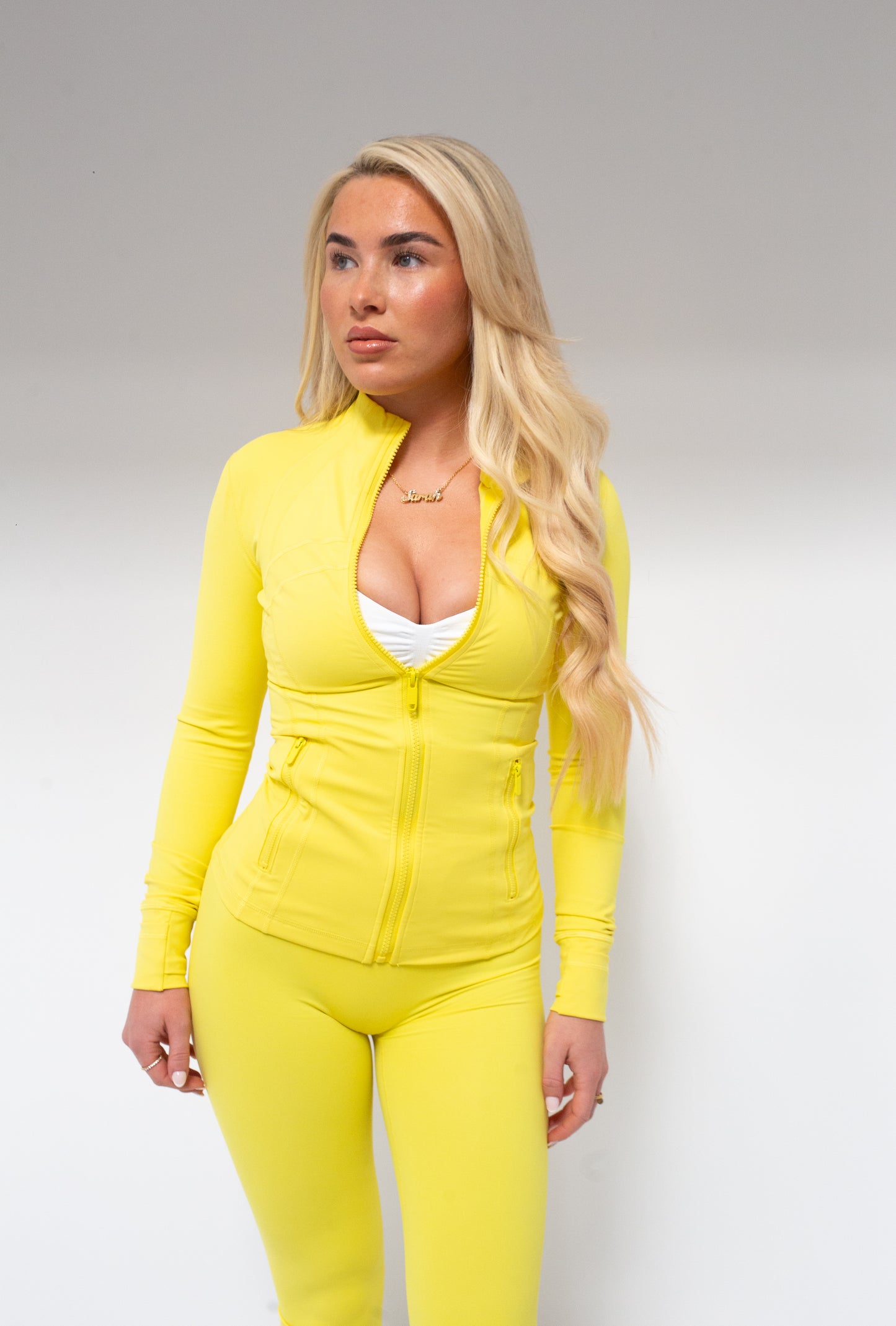 Yellow Lulu zip & matching leggings 💛