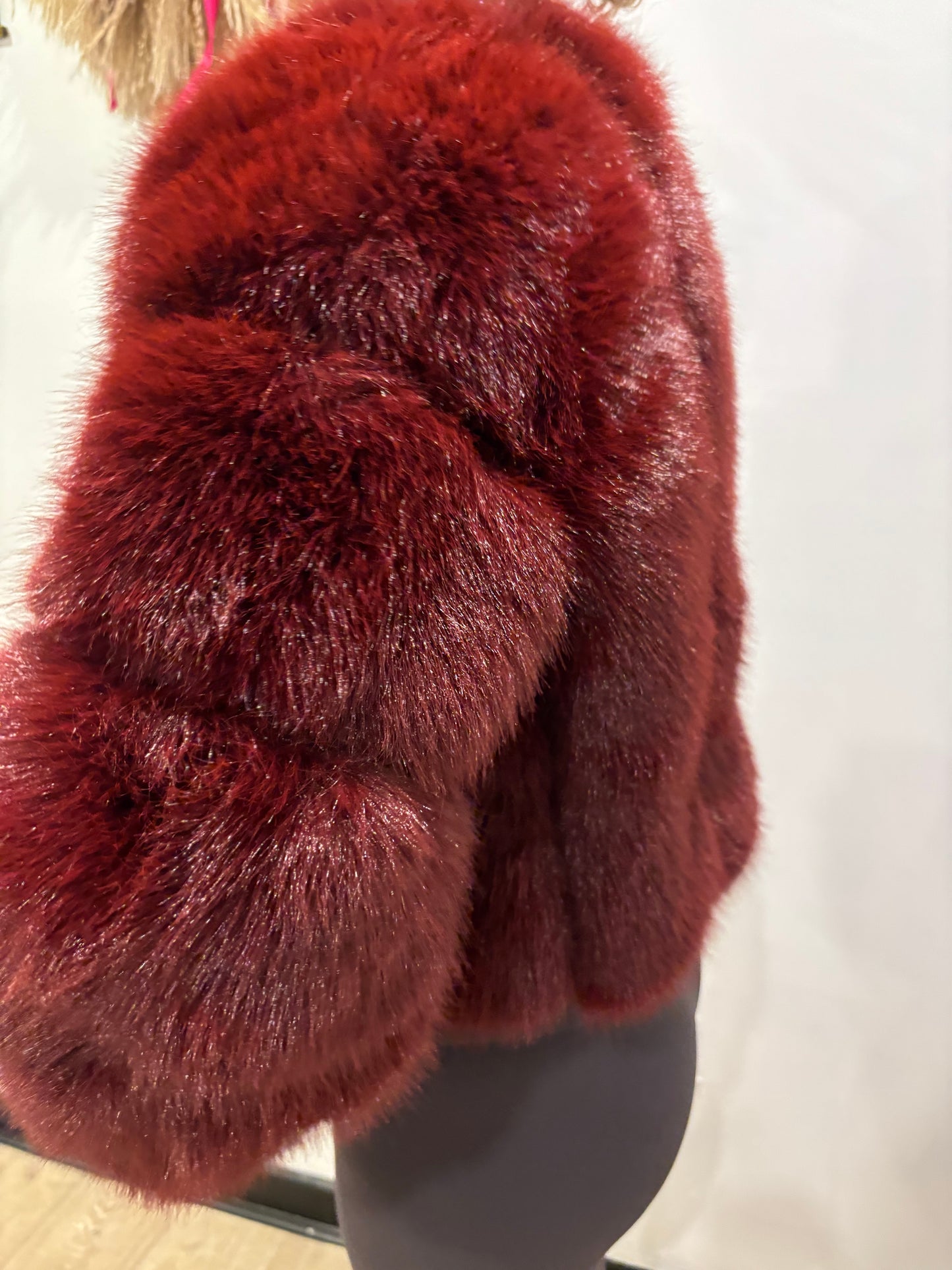 Burgandy deluxe fur coat ♥️