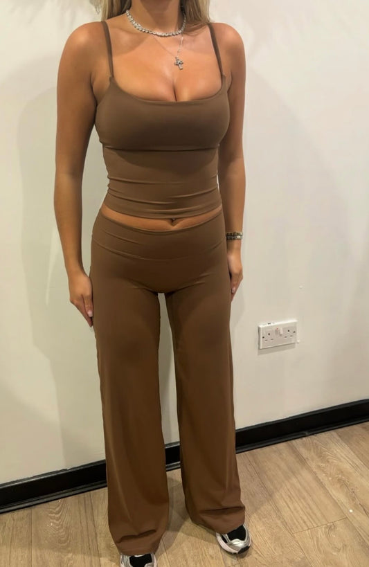 Brown Paris set